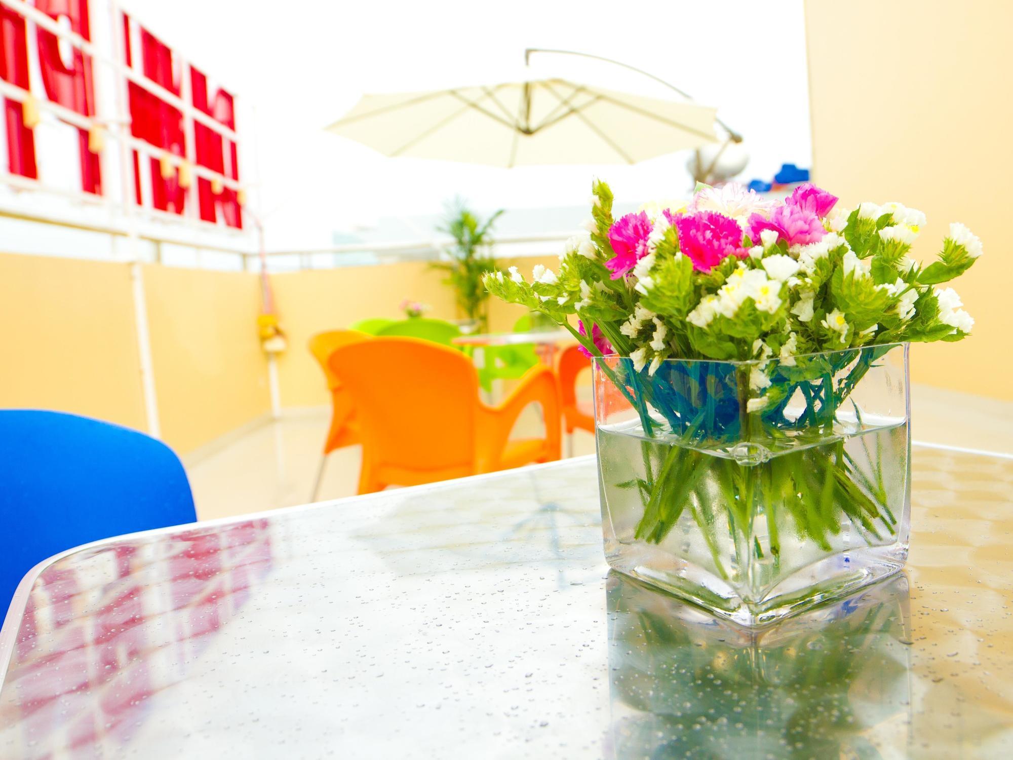 Dinh Phat Khách sạn TP. Hồ Chí Minh
