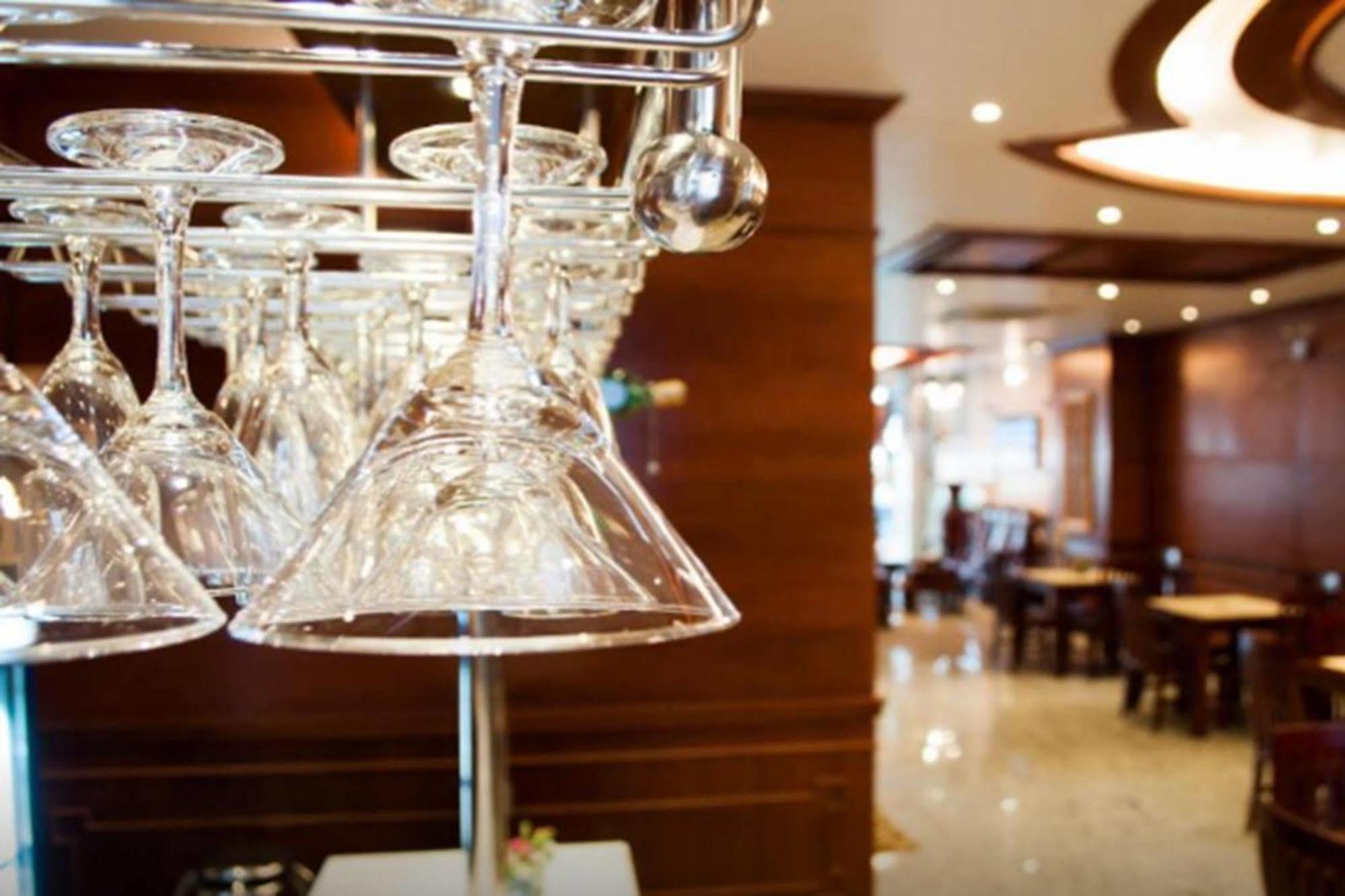 Khách sạn Dinh Phat TP. Hồ Chí Minh
